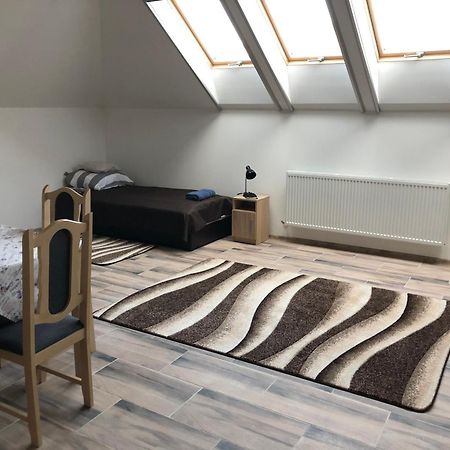 Lukács Vendégház Erdohorvati Habitación foto