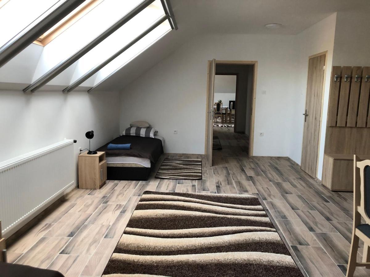 Lukács Vendégház Erdohorvati Habitación foto